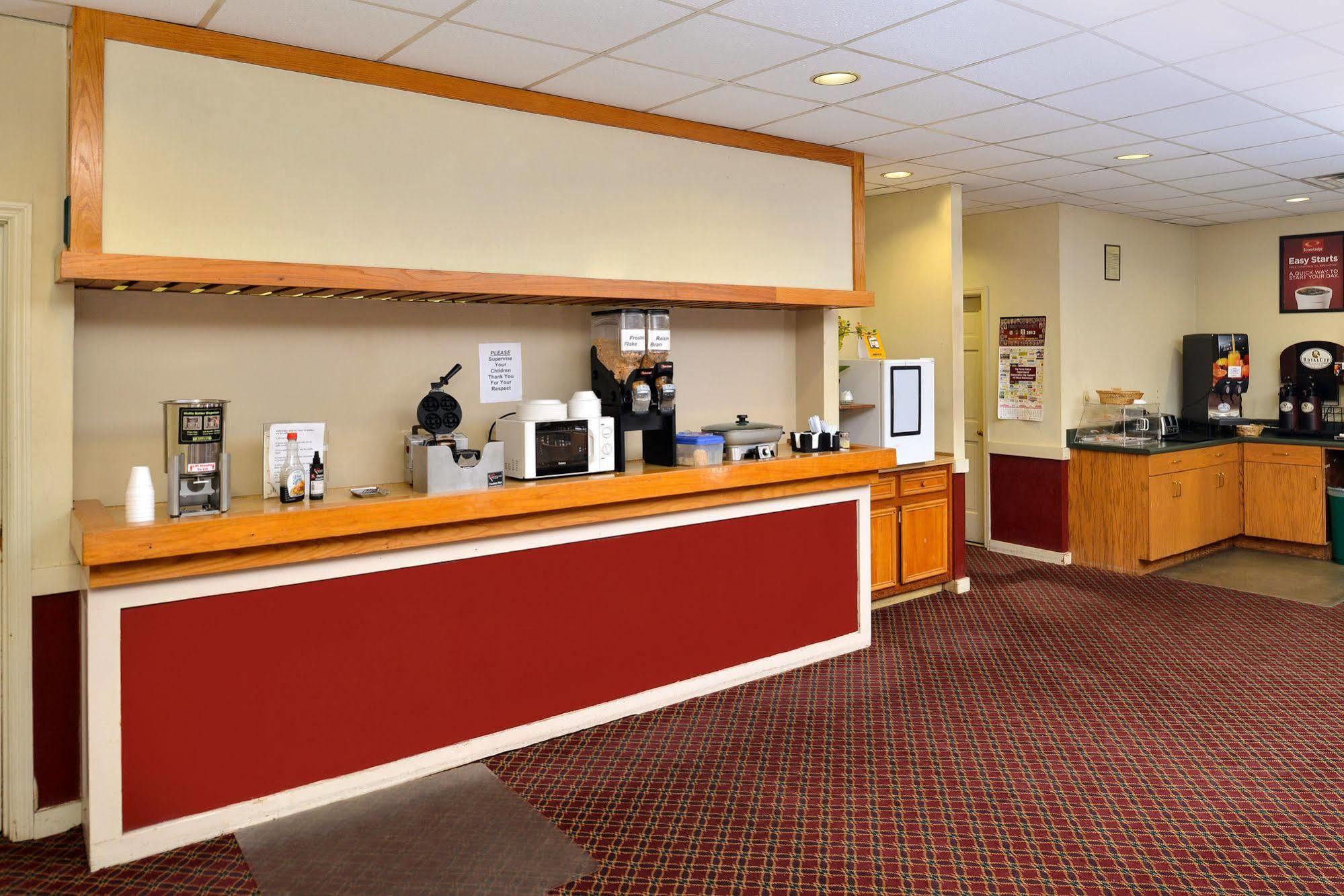Econo Lodge - Perry National Fair Ground Area Kültér fotó