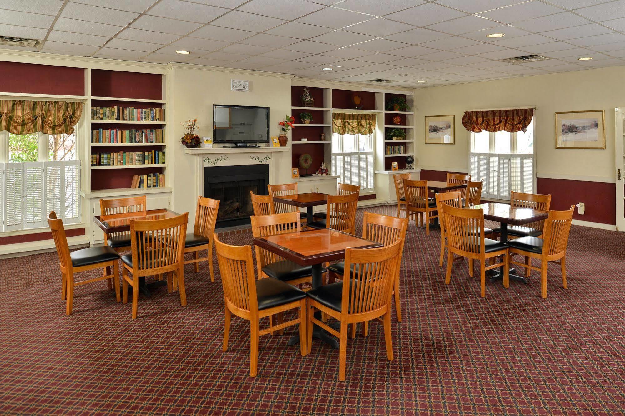 Econo Lodge - Perry National Fair Ground Area Kültér fotó